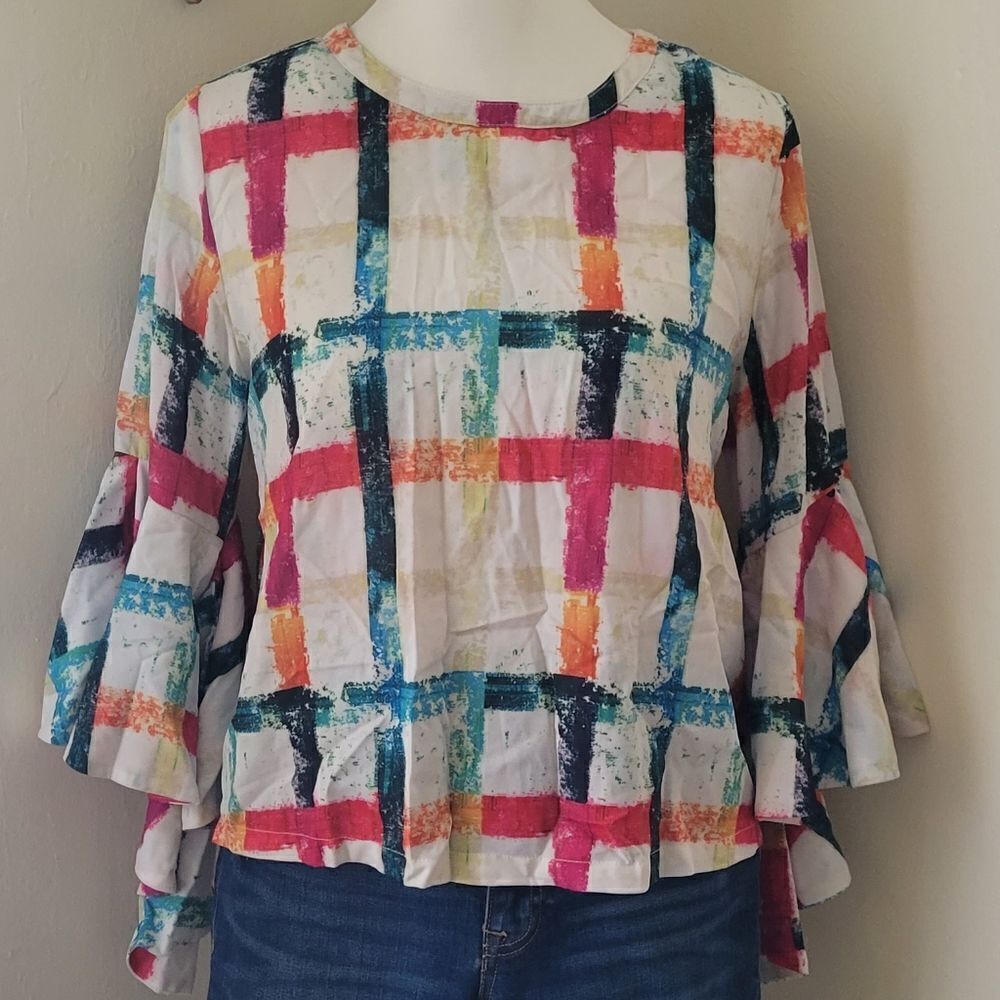 Gracia bell sleeve blouse Size S